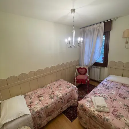 Casa Camilla Bed & Breakfast