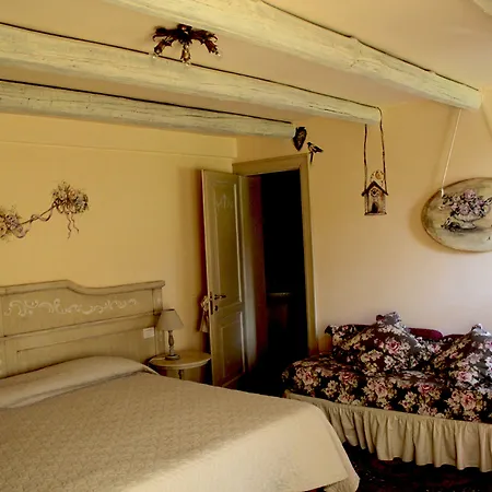 Casa Camilla Bed & Breakfast 4*