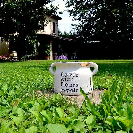 B＆b カーサ カミラ ベッド・アンド・ブレックファスト