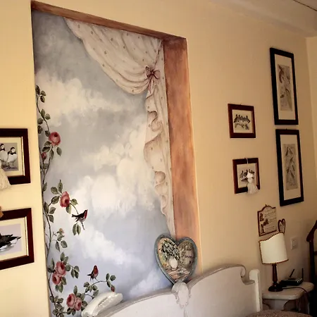 Casa Camilla Bed & Breakfast