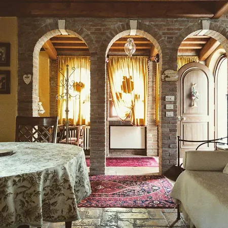 Casa Camilla 4*